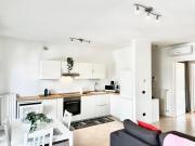 Peaceful Oasis with Balcony and Parking, Milan