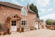 Little Whitley - Luxury Country Cottage