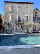 La Maison du village