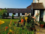 Little Park Holiday Homes Self Catering Cottages 1 & 2 bedrooms available close to Tutbury Castle