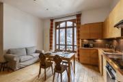 Central Majestic Apartment Near Skiing - Happy Rentals