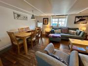 Top Lower Boscaswell