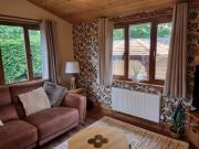 Luxury log cabin with hot tub- York