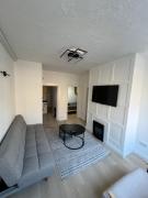 Cozy Renovated 3-Bed, City Walkable, Tram 3 min