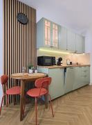 Lily Apart - Rooftop Terrace Apartments by the Shipyard