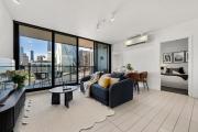 Live Luxe Marvel Stadium 2BR APT with Rooftop Pool