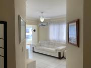 Apartamento junto mar, bem ventilado e iluminado