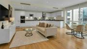 Greenwich Luxe 2-Bed Apartment - Fast Links to Canary Wharf & O2