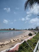 Despiértate con la brisa y el sonido de las olas