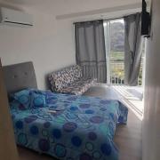 Cómodo apartaestudio con piscina y cerca a la playa!