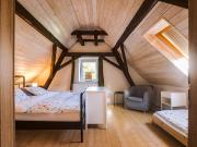 Relaxing Getaway - Newly renovated Farm House