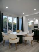 Top Woodland Hills