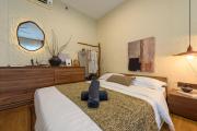 4Pax Wabi Sabi Studio Walk to SCM, Free Parking by Verano