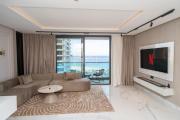 Dream stay 2 bedrooms with exceptional sea view