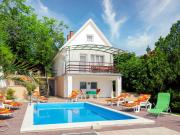 Holiday Home Annemarie by Interhome