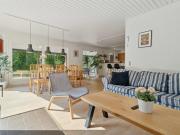 Holiday Home Henri - 800m from the sea by Interhome