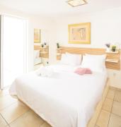 Cozy 6th floor, city center, 30m2, sun terrace