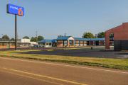 Motel 6 Greenwood, MS