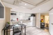 Cozy Suite Condo - Heart Of St Clair West - Bloor Hotel