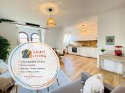 Cinema Apartment Magdeburg - Kitchen & Balcony