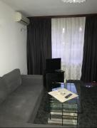 EAST Spacious and Comfort Apartment close to Airport