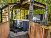 Acre Luxury Lodges-Cedar Lodge