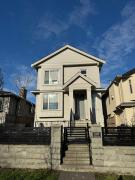 Comfort 2 BR Vancouver!