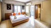 B2 Santitham (Wat Jed Yod) Boutique & Budget Hotel