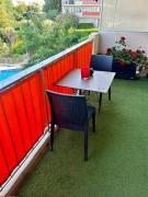 Cosy studio with terrace, pool & AC