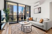 Central 2BR CBD Stylish Free Tram with Pool Gym