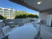 Modern flat with shared pool and sea side view