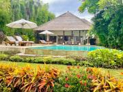 Beachfront Villa Nirwana with Private Jacuzzi