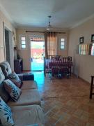 Casa espaçosa com churrasqueira a 10 min da praia dos ingleses