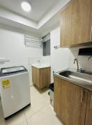 cool and quiet apartment in front of the urban forest