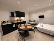 Domus Olea - Central Modern Apt and Wi-Fi
