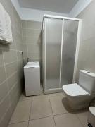 3 minute walk to the beach