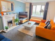 4 Bedroom House Near Manchester Airport, Wythenshawe Hospital and Trafford Centre