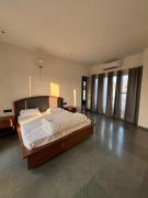 Hidden Farm - Luxury Private 2BHK Farmhouse near Mohali & Chandigarh