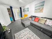 New Manchester Getaway Home - Free Gated Parking with Fob