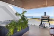 Luxe Villa - Luxury Beachfront Villa