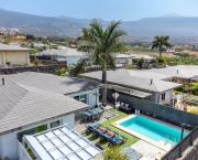 Holiday Home PISCINA PRIVADA CLIMATIZADA Teide Views, BBQ