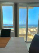 Spectacular Seafront Apartment