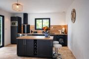 PINE and house DIRECTION with private jacuzzi -