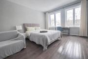 Quiet Private Master Suite w Ensuite Great Value