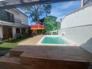 Casa com 5 quartos, hidromassagem e piscina