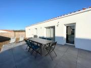 Maison neuve 2 chambres - À pied du centre-bourg - FR-1-231-345