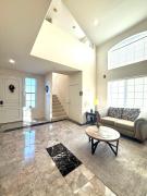 Hidden Cityside Gem Lofty Space Garden 3BR 3BA 3Parking