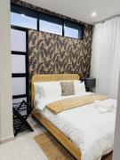 Shemo Foxdale studio apartment