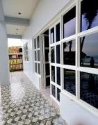 Beachfront Surfapartment