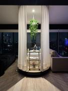 Luxury loft with tub and city view